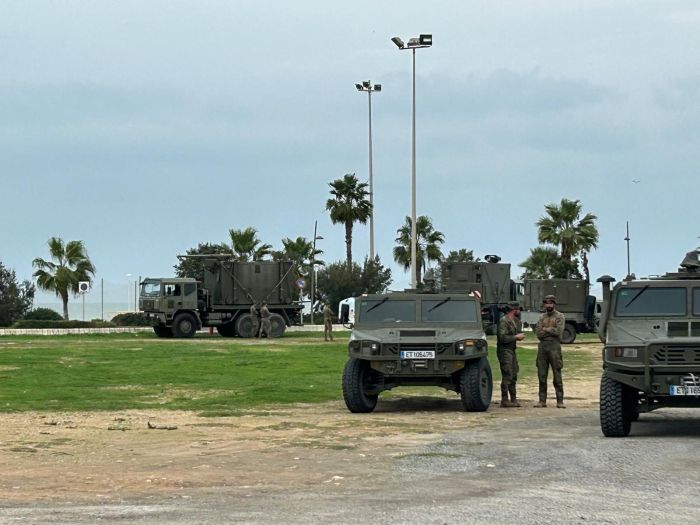 El Regimiento de Artillería de Costas de San Fernando realiza en Chipiona unas prácticas de control y defensa de la Costa