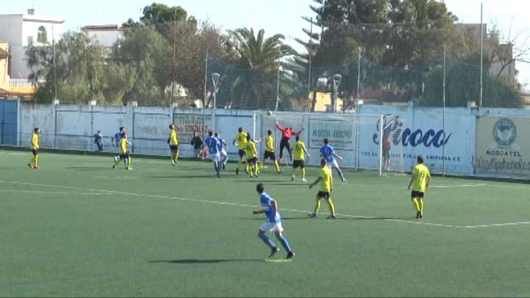 El Chipiona suma ante el Rayo Sanluqueño la segunda victoria de la temporada