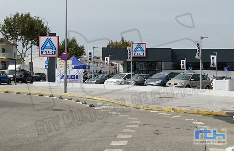 ALDI inaugura su primer supermercado en Chipiona y alcanza las 15 tiendas en Cádiz