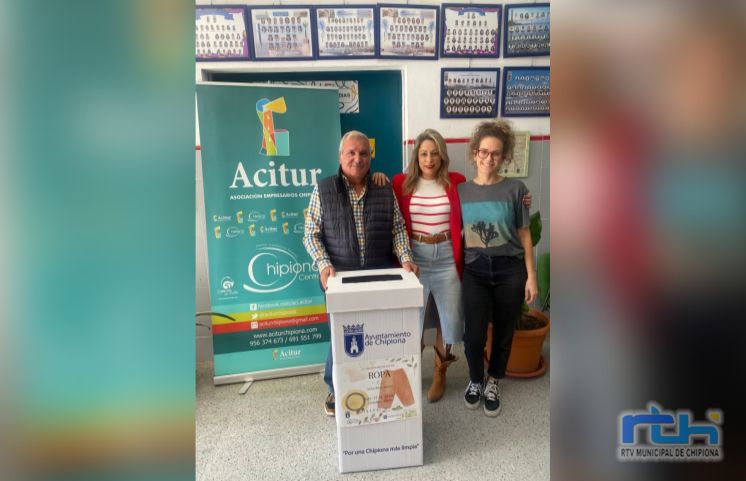 ACITUR y Centro Comercial Abierto inician una campaña de recogida de ropa usada en los colegios a través del proyecto Ecoembes Libera