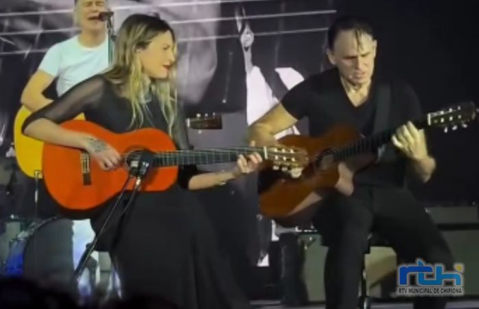 Luna La Hara, guitarrista residente en Chipiona, toca con Bryan Adams en un concierto un tema icónico que grabara Paco de Lucía