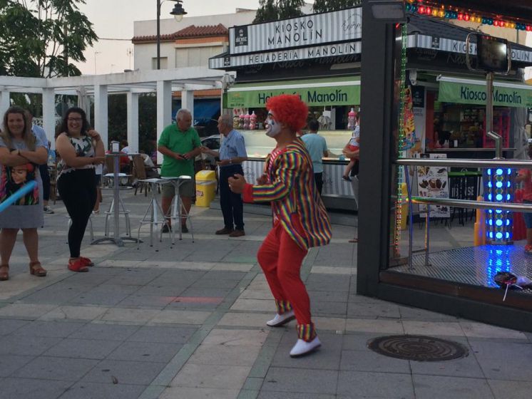 El Ayuntamiento de Chipiona inició ayer un programa de actividades infantiles para cinco martes de julio y agosto