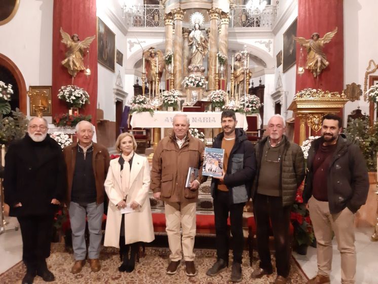 Juan Luis Naval y María Rosa Cadierno presentan su libro sobre la Parroquia de Nuestra Señora de la O