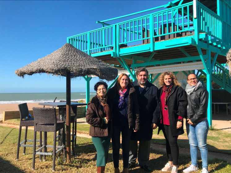 El chiringuito restaurante Maresía Playa destinará a la asociación contra el Cáncer de Chipiona el 10% de lo que recaude hasta el 29 de diciembre