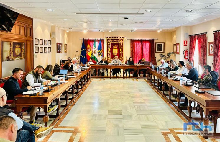 El Pleno de la Corporación del Ayuntamiento de Chipiona se ha reunido hoy para celebrar la sesión ordinaria del mes de febrero