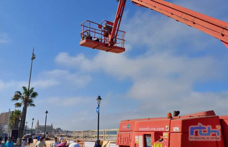 Eduardo Lorenzo anuncia que esta noche se estrenará la nueva iluminación de la playa de Regla