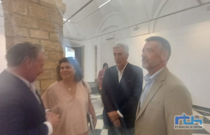 Luis Mario Aparcero participa en una reunión sobre los avances del proyecto de Vía Verde de la Costa Noroeste celebrada en Diputación