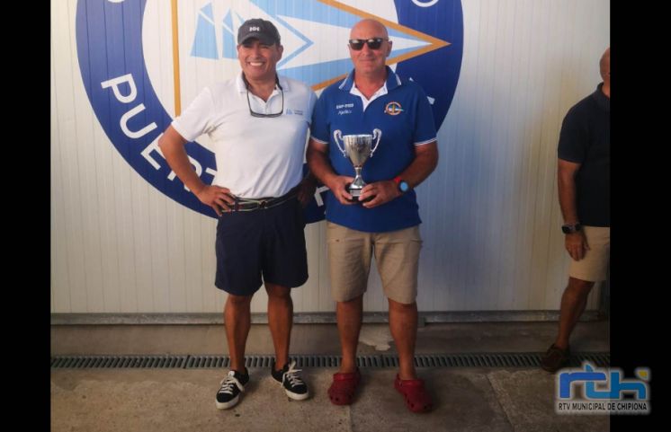 Ángel Miranda sexto de la general y primer A2 en la competición de patín a vela de la Semana Náutica del club Puerto Sherry