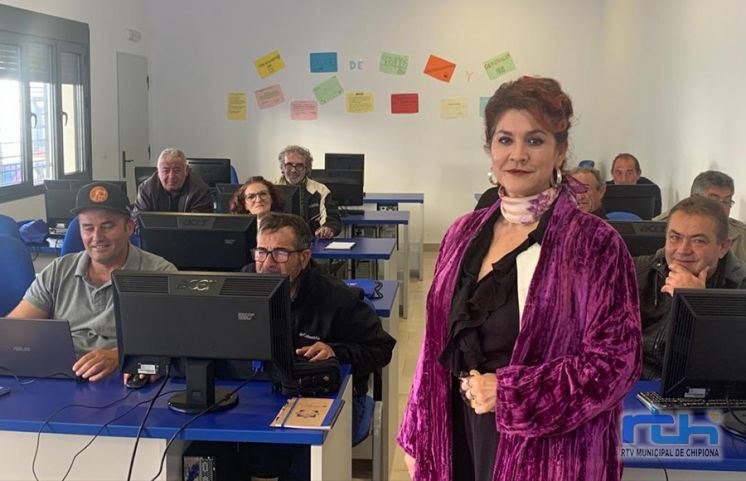 Isabel Mª Fernández anuncia que una subvención de Diputación permitirá la acreditación del aula de formación de Participación Ciudadana