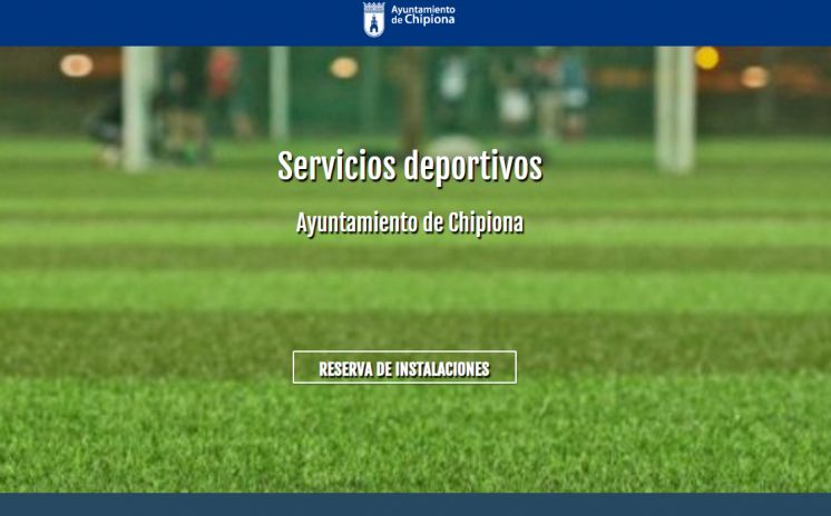 Comienza a funcionar la reserva online del campo de fútbol y las pistas deportivas municipales de Chipiona