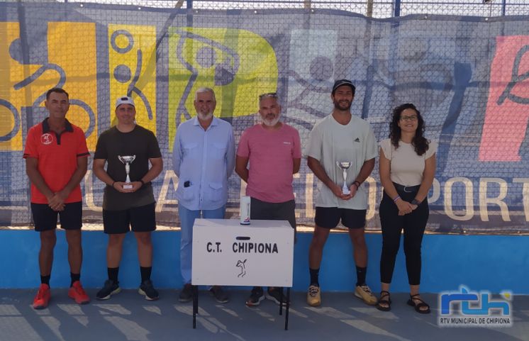 El roteño Antonio Lamoca se hace con un Open de Tenis de Verano de Chipiona que ha contado con 30 participantes