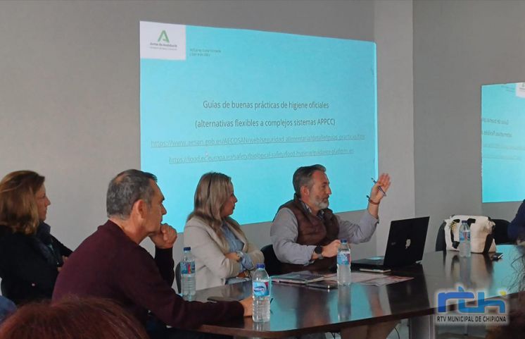 La Delegación de Sanidad del Ayuntamiento de Chipiona realiza un curso de actualización sobre alérgenos e intolerancias