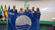 Luis Mario Aparcero y Eduardo Lorenzo asisten al acto provincial de entrega de banderas azules